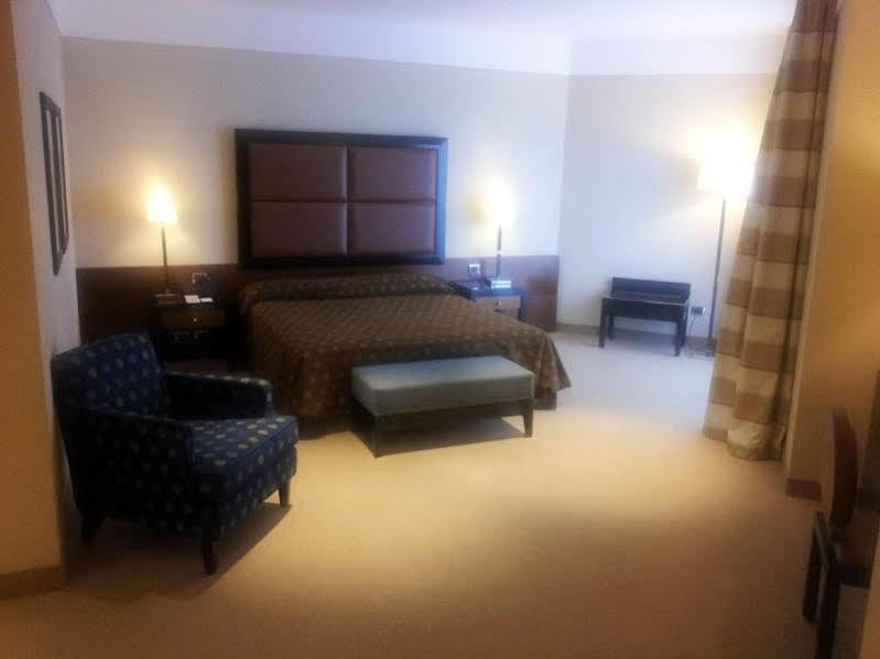 Ergife Palace Hotel Рим Экстерьер фото